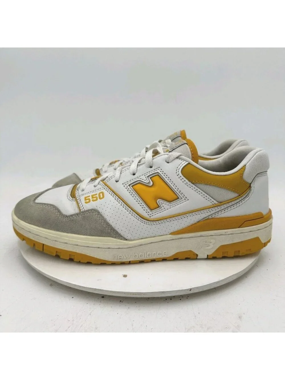 New Balance 550 Men Size 11.5D BB550LA1 Sea Salt Varsity Gold Training Shoes